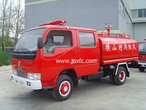 東風(fēng)小霸王雙排供水消防車(chē)